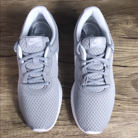 🔆 LAST PAIR!🔆NEW Nike Tanjun Training Grey - Picture 3 of 7